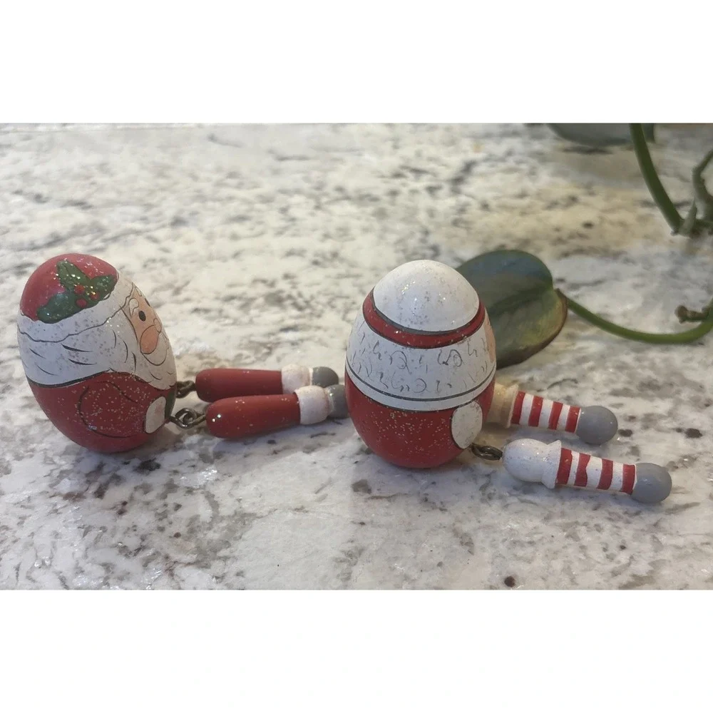 Folk Art Hand Painted Wood Santa And Mrs. Claus Egg Shelf Sitter Christmas Decor
